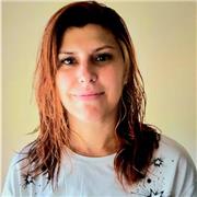 Profesora de ingles imparte clases para niños, adolescentes y adultos
